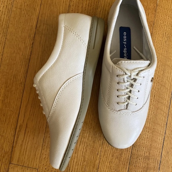Easy Spirit Women's Motion Lace up Oxford Comfort Leather Shoes Size 8.5 - Picture 2 of 7